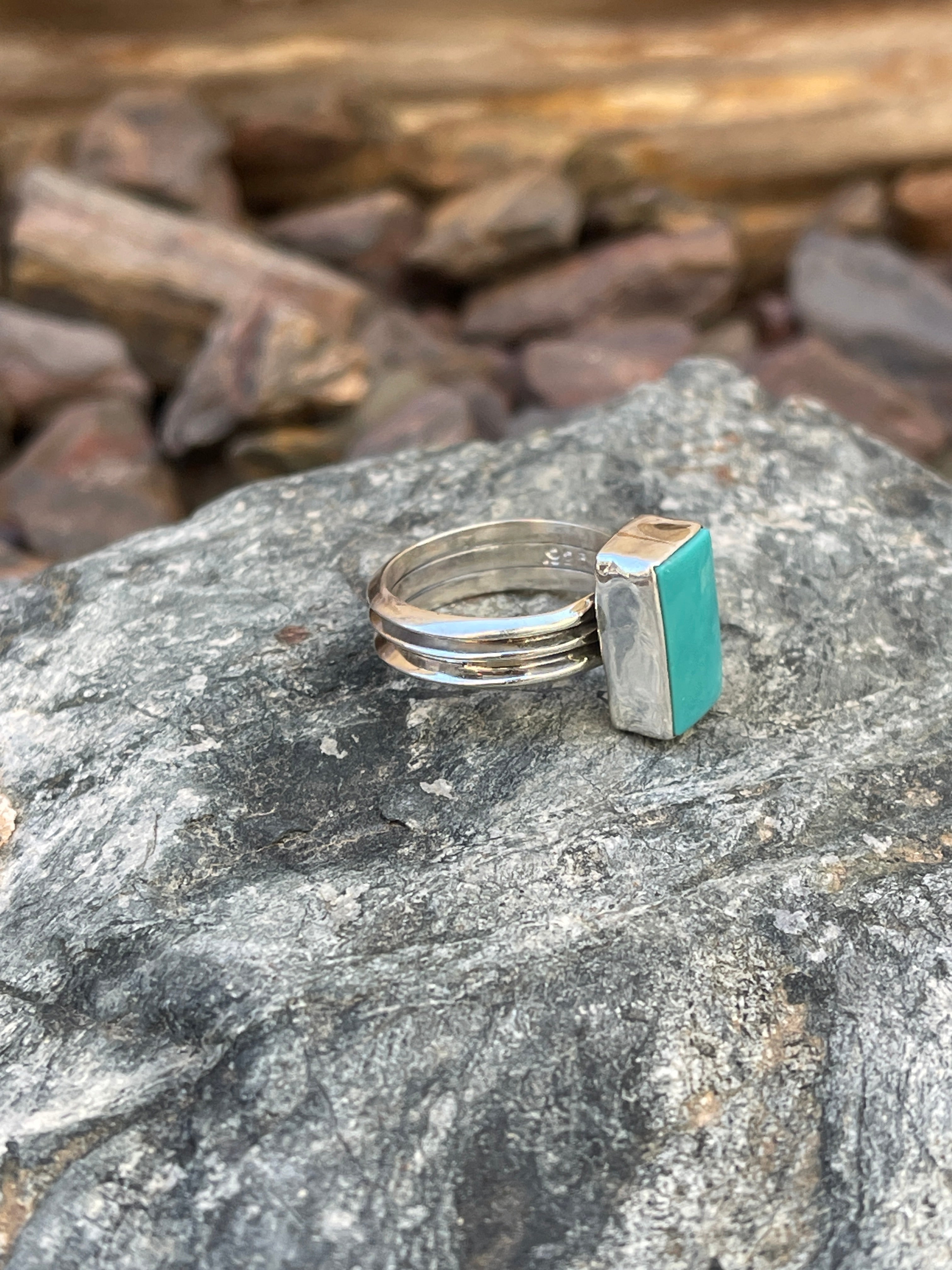 Handmade Solid Sterling Silver Rectangle Cut Kingman Turquoise Plain Bezel Ring - Size 7