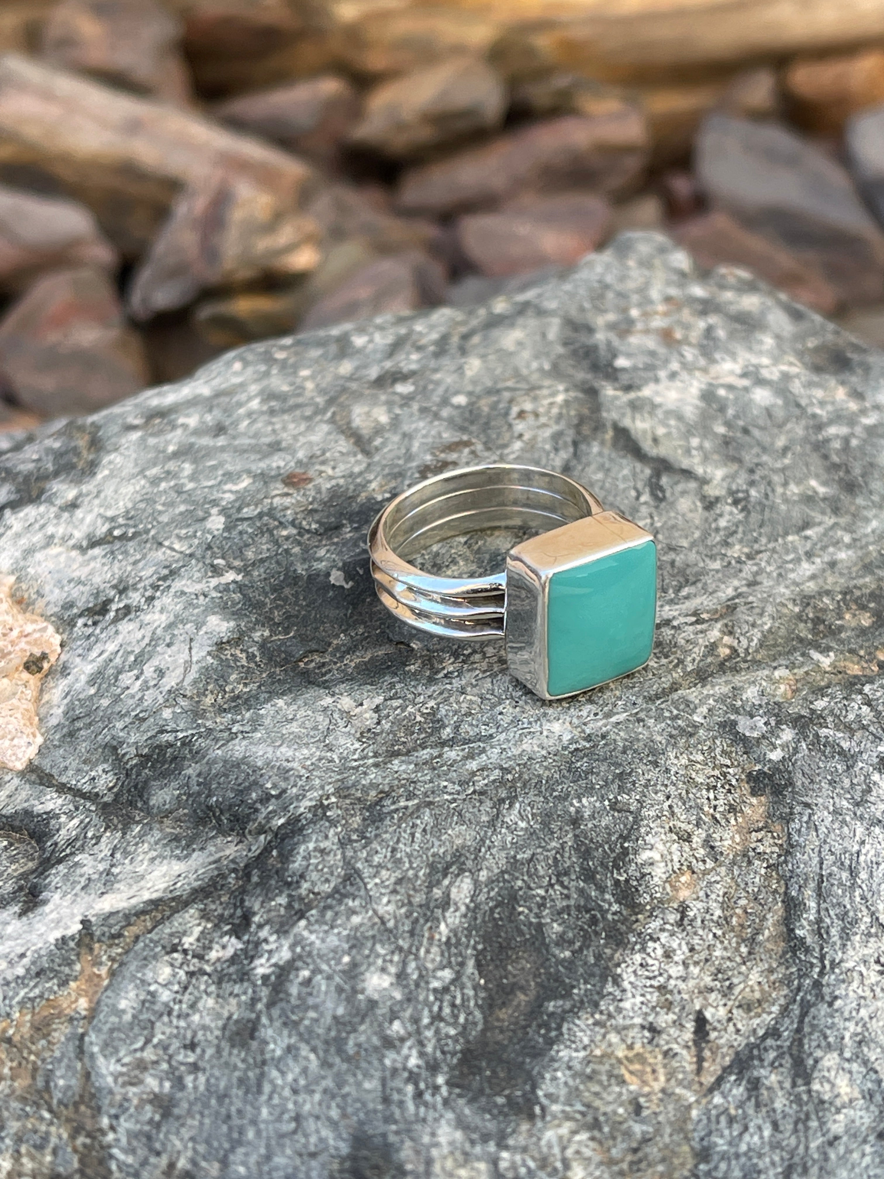 Handmade Solid Sterling Silver Square Cut Kingman Turquoise Plain Bezel Ring - Size 5