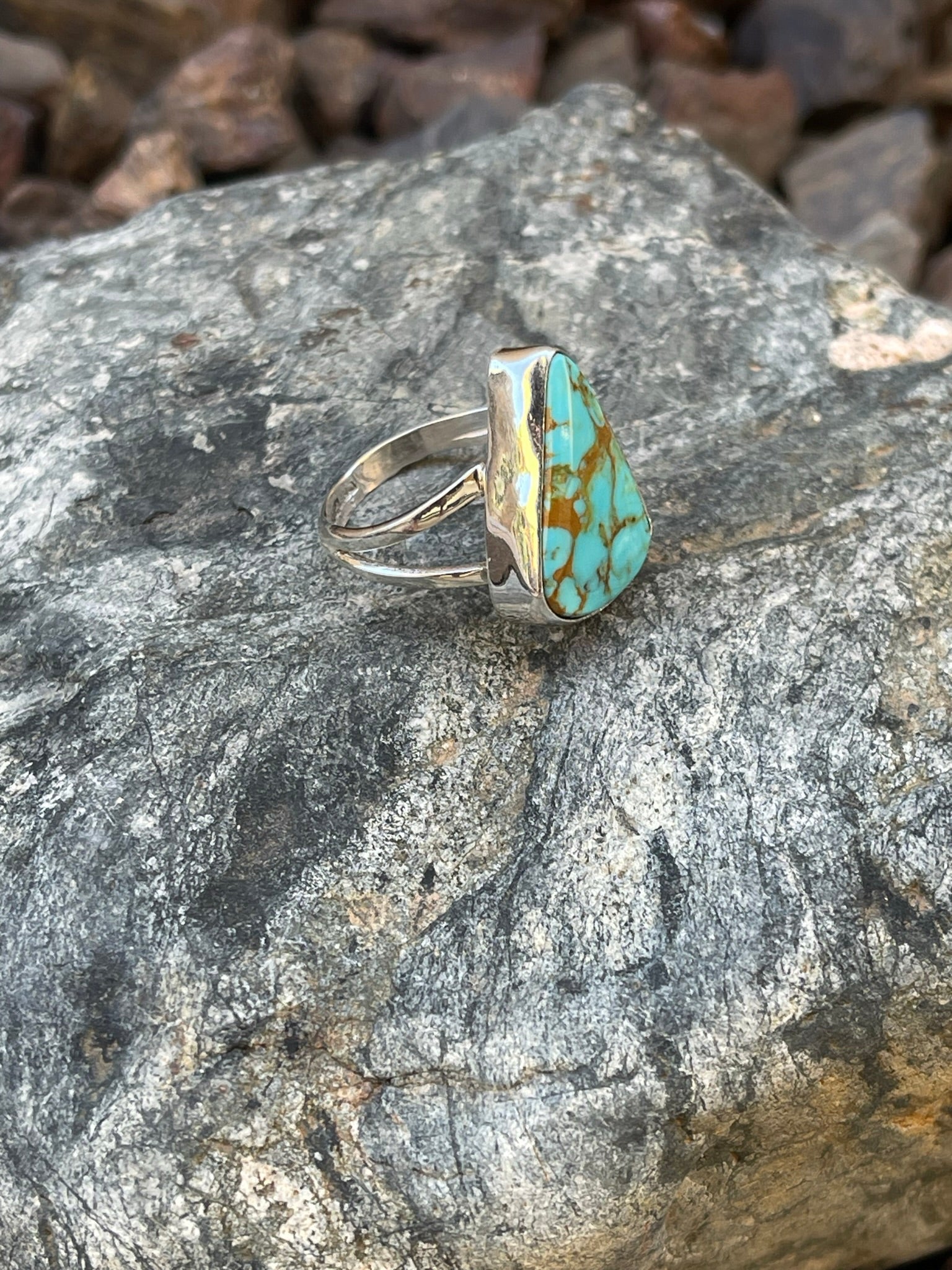 Hand Crafted Sterling Silver Kingman Turquoise Plain Bezel Ring  - Size 9