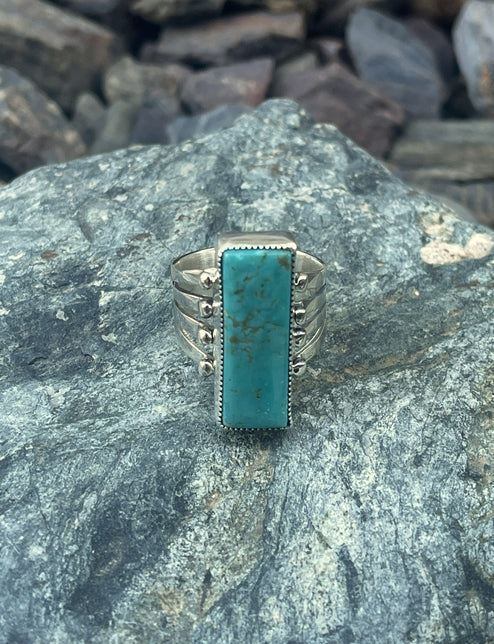 Handmade Sterling Silver Single Rectangle Cut Kingman Turquoise Ring - Size 9 1/2