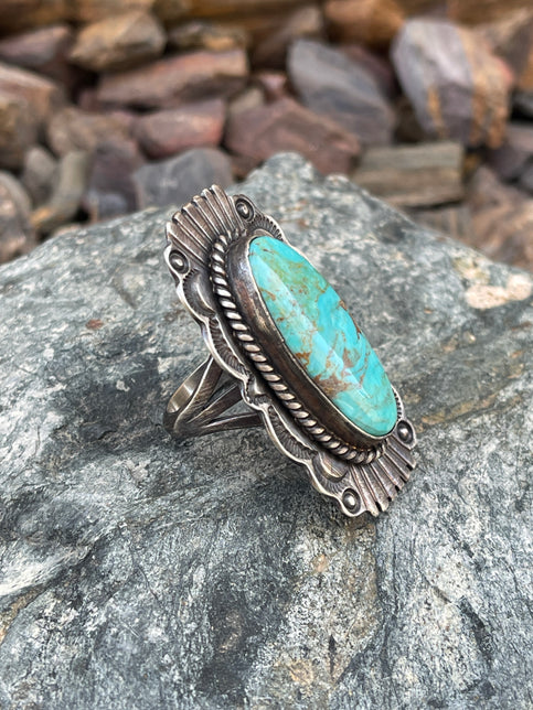 Large Handmade Solid Sterling Silver Kingman Turquoise Ring with Stamp Trim - Size 9 1/2