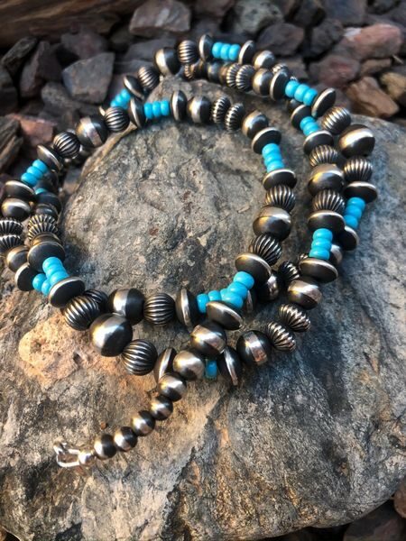 36 Extra Long Navajo Pearl and Turquoise Beaded Necklace (2)