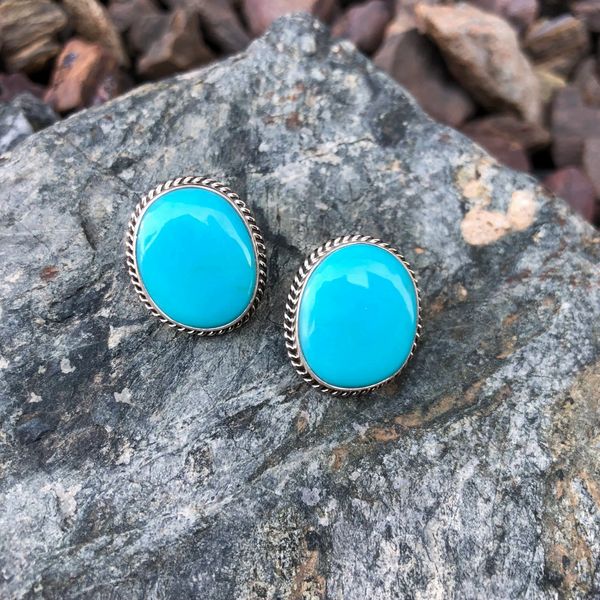 Handmade Sterling Silver Kingman Turquoise Stud Earrings with Twist Trim1