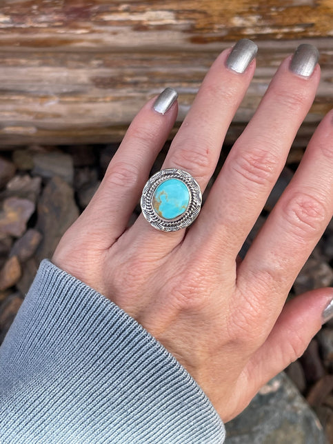 Round Handmade Solid Sterling Silver Blue Kingman Turquoise Ring - Size 6