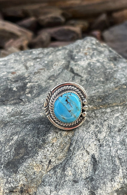Hand Crafted Solid Sterling Silver Kingman Turquoise Ring - Size 5 1/2