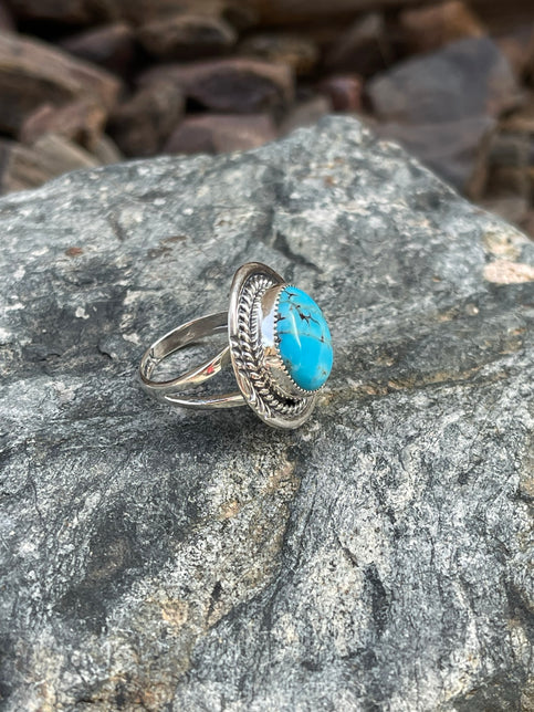 Hand Crafted Solid Sterling Silver Kingman Turquoise Ring - Size 5 1/2